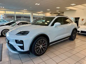 PORSCHE Macan Turbo InnoDrive OffroadDesign SCP Keyless