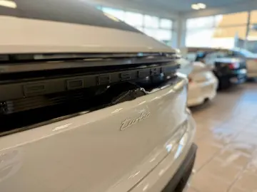 PORSCHE Macan Turbo InnoDrive OffroadDesign SCP Keyless