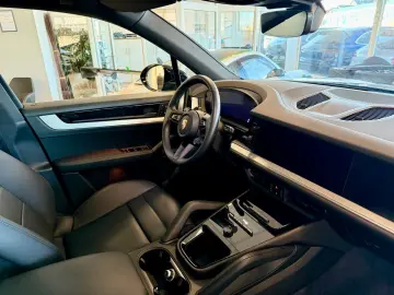 PORSCHE Cayenne V6  Panorama   Matrix-LED   Keyless