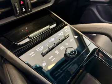 PORSCHE Cayenne V6  Panorama   Matrix-LED   Keyless