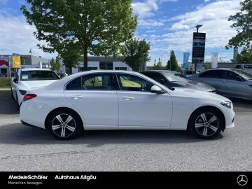 MERCEDES-BENZ C 300 e 4M Avantgarde AHK Memo Led Ambi Kamera
