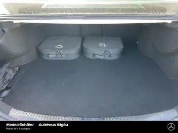 MERCEDES-BENZ C 300 e 4M Avantgarde AHK Memo Led Ambi Kamera