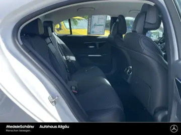 MERCEDES-BENZ C 300 e 4M Avantgarde AHK Memo Led Ambi Kamera