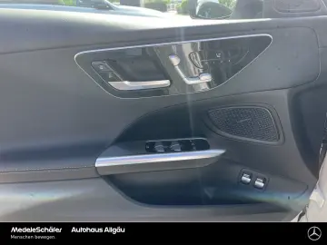 MERCEDES-BENZ C 300 e 4M Avantgarde AHK Memo Led Ambi Kamera