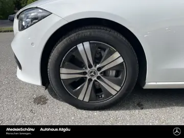 MERCEDES-BENZ C 300 e 4M Avantgarde AHK Memo Led Ambi Kamera