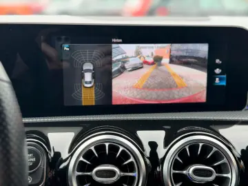 MERCEDES-BENZ CLA 200 AMG-Line ALCANTARA CAM LED