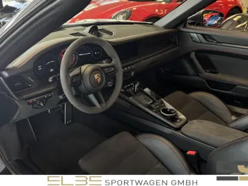 PORSCHE 911 4GTS Cabrio INNO CARBON BOSE 360 SPORTDESIGN
