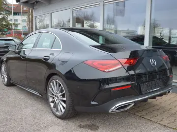 MERCEDES-BENZ CLA 200 Coupe AMG-LINE LED MBUX PDC SH…