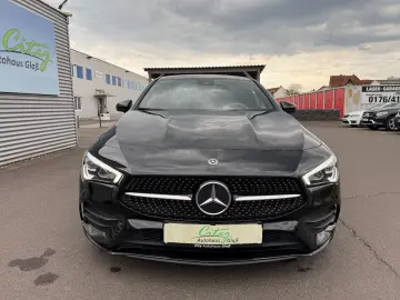 MERCEDES-BENZ CLA 200 AMG Night LED Navi SHZ RFK