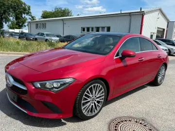 MERCEDES-BENZ CLA 180  Beige PANO AMBIENTE MBUX
