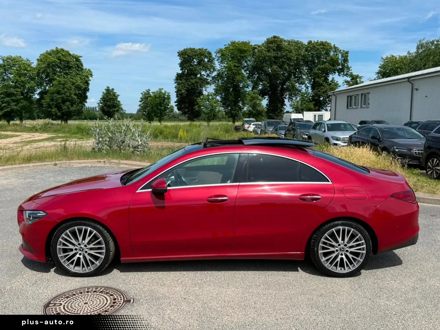 MERCEDES-BENZ CLA 180  Beige PANO AMBIENTE MBUX