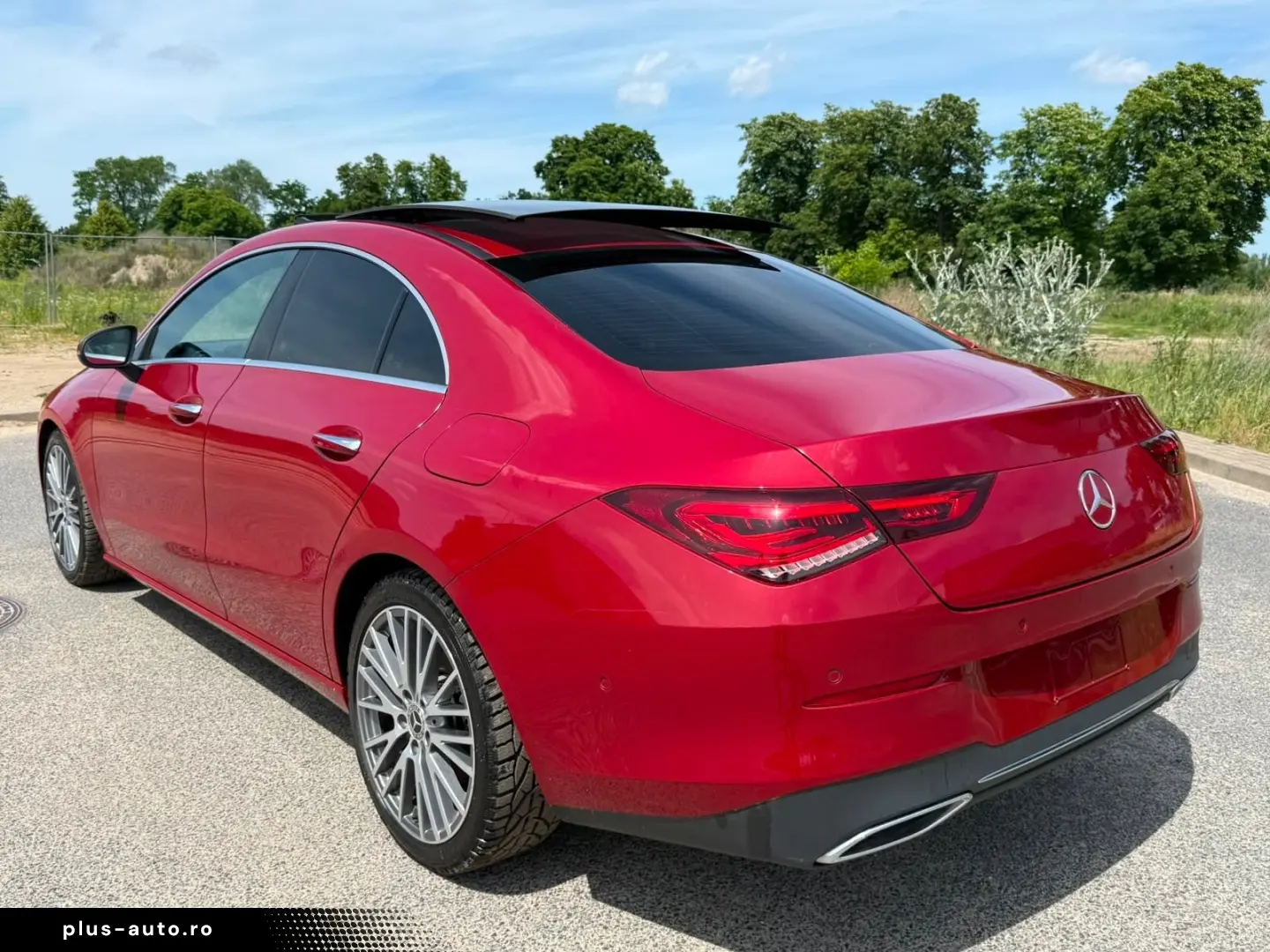 MERCEDES-BENZ CLA 180  Beige PANO AMBIENTE MBUX