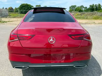 MERCEDES-BENZ CLA 180  Beige PANO AMBIENTE MBUX