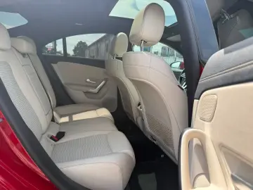 MERCEDES-BENZ CLA 180  Beige PANO AMBIENTE MBUX