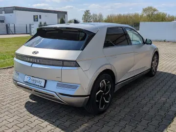 HYUNDAI IONIQ 5 Elektro Allrad (4WD) 72 6kWh Batt.  UNIQ