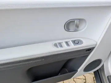 HYUNDAI IONIQ 5 Elektro Allrad (4WD) 72 6kWh Batt.  UNIQ