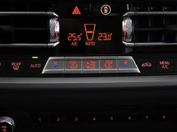BMW 320e Limosine  1.Hand Navi Kamera AHK DAB