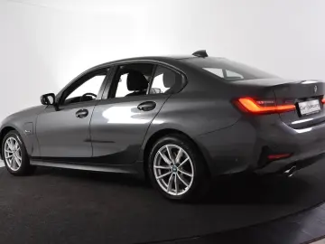 BMW 320e Limosine  1.Hand Navi Kamera AHK DAB