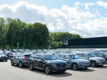 BMW 320e Limosine  1.Hand Navi Kamera AHK DAB