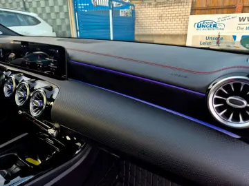 MERCEDES-BENZ CLA 200 AMG-LINE DESIGNO PANO BURMESTER KAMERA