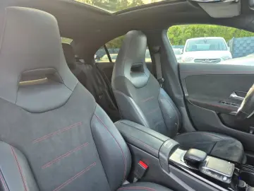 MERCEDES-BENZ CLA 200 AMG-LINE DESIGNO PANO BURMESTER KAMERA