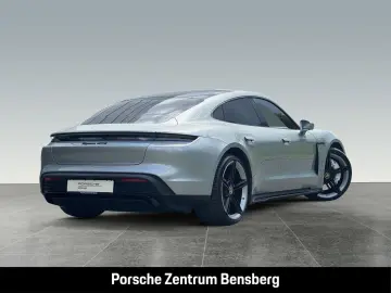 PORSCHE Taycan GTS