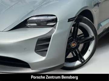 PORSCHE Taycan GTS
