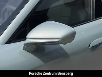 PORSCHE Taycan GTS