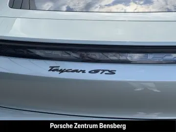 PORSCHE Taycan GTS