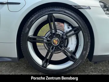 PORSCHE Taycan GTS