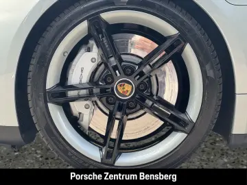 PORSCHE Taycan GTS