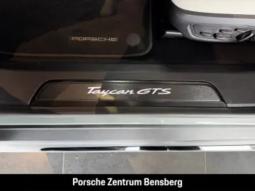 PORSCHE Taycan GTS