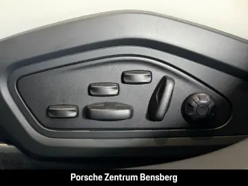 PORSCHE Taycan GTS