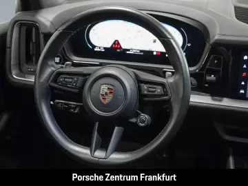 PORSCHE Cayenne Head-Up Surround-View Luftfederung PASM