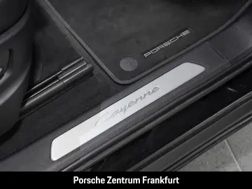 PORSCHE Cayenne Head-Up Surround-View Luftfederung PASM