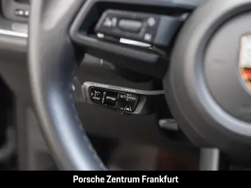 PORSCHE Cayenne Head-Up Surround-View Luftfederung PASM