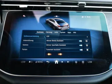 MERCEDES-BENZ E 220 d Avantgarde AHK LED Navi Kamera…