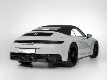 PORSCHE 911 Carrera 4 GTS Cabrio   Leder 930  PDCC  Lift