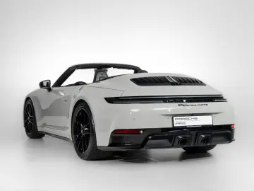 PORSCHE 911 Carrera 4 GTS Cabrio   Leder 930  PDCC  Lift
