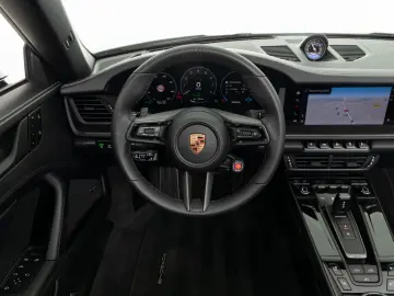 PORSCHE 911 Carrera 4 GTS Cabrio   Leder 930  PDCC  Lift