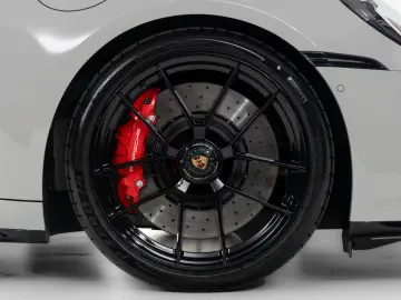 PORSCHE 911 Carrera 4 GTS Cabrio   Leder 930  PDCC  Lift