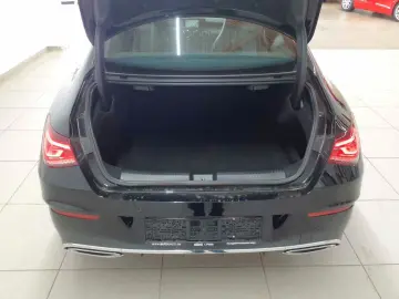 MERCEDES-BENZ CLA 180 d 8G-DCT AMG Line NAVI LED PDC