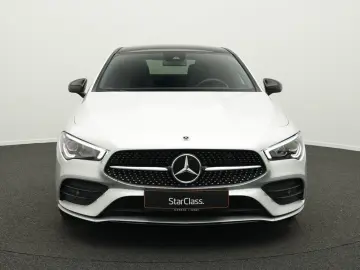 MERCEDES-BENZ CLA 180 AMG-Line Cpe LED Pano Night MBUX