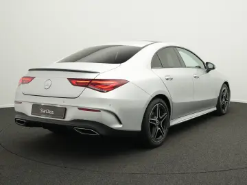 MERCEDES-BENZ CLA 180 AMG-Line Cpe LED Pano Night MBUX