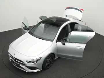 MERCEDES-BENZ CLA 180 AMG-Line Cpe LED Pano Night MBUX