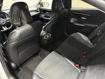 MERCEDES-BENZ C300 AMG Line  C63 AMG STYLE BURM 20  1.HAND