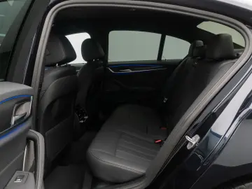 BMW 540i xD M Sport H K Kamera HUD DAB AHK Komfort