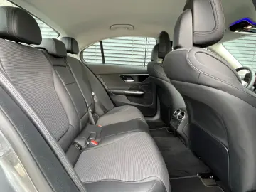 MERCEDES-BENZ C 220d Lim 360  TOTWINKEL SpurAss LED AHK CAM