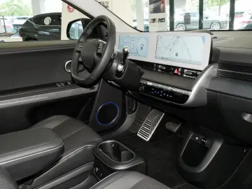 HYUNDAI Ioniq 5 72 6  kWh Uniq 4WD Relax Leder LED Navi