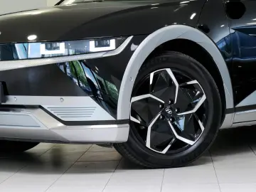 HYUNDAI Ioniq 5 72 6  kWh Uniq 4WD Relax Leder LED Navi